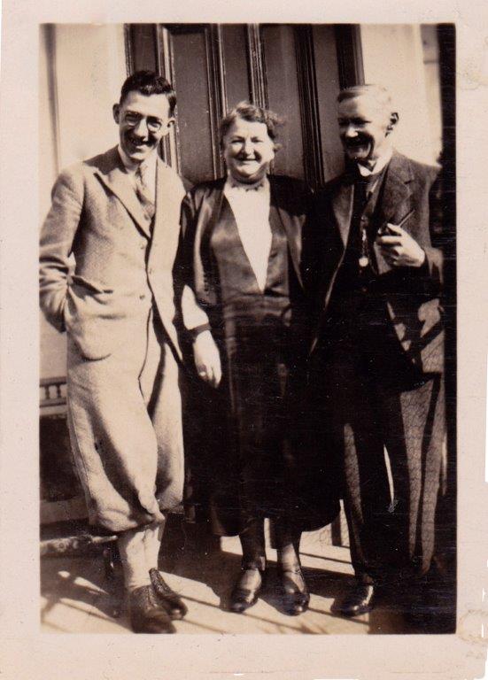 Henner Hudspeth with his mother and father